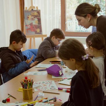 çocuk resim grubu dersi