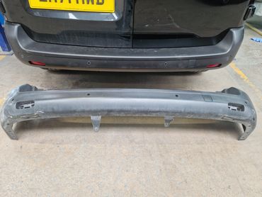 Quick bumper swap here on a Peugeot Expert