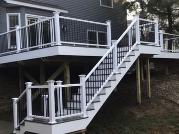 Deck builder in Highland Heights, OH 44143