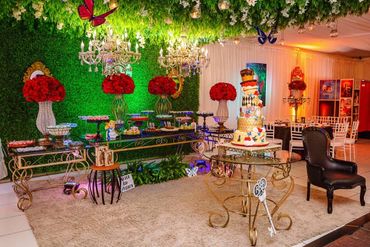 Casa de Festas 15 anos buffet Felicitá eventos alice no país das maravilhas manaus Salão de Festas 