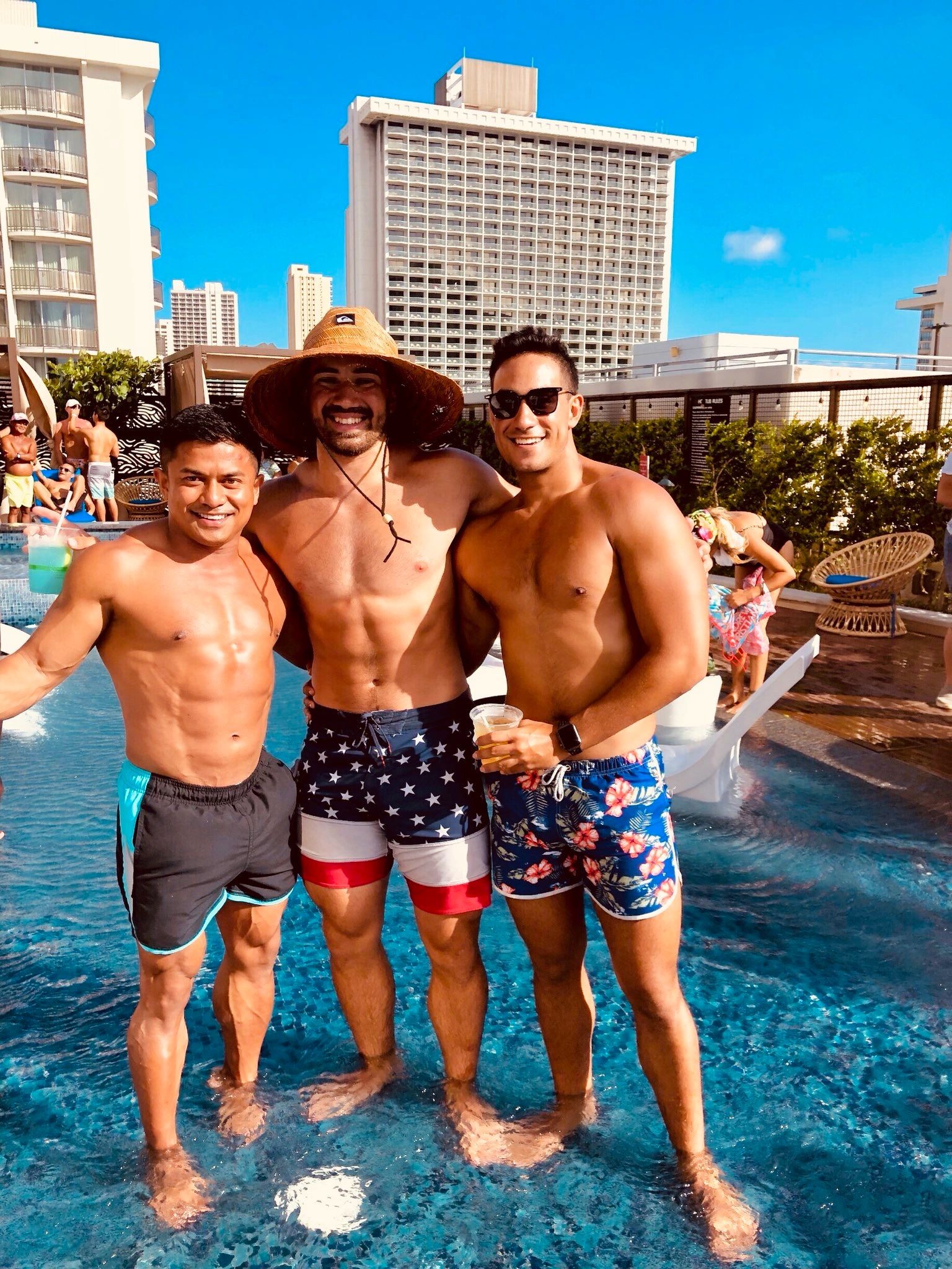 Famous gay men in hawaii