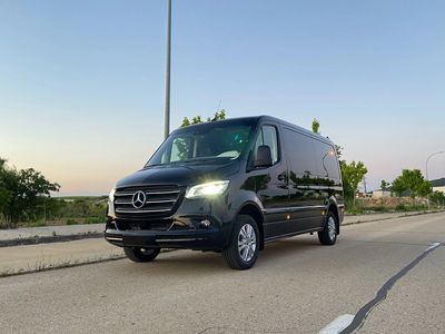 Service of car rental with Driver in Ibiza
One of the best options to take into account during your holidays, events, congresses or fairs, and if you want to enjoy it your way and with guarantees that everything will be fine, is to use our car rental service with driver.