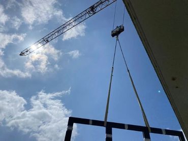 Installatie van aluminium kozijnen