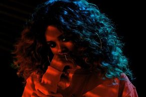 h.e.r., singer, r and b, r&b, rnb, gabriella wilson