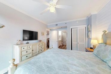 King Size Master/Primary Bedroom with en Suite