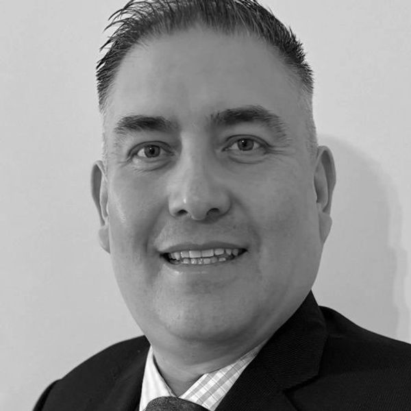 Sergio Amuchastegui, Broadcast Revolution