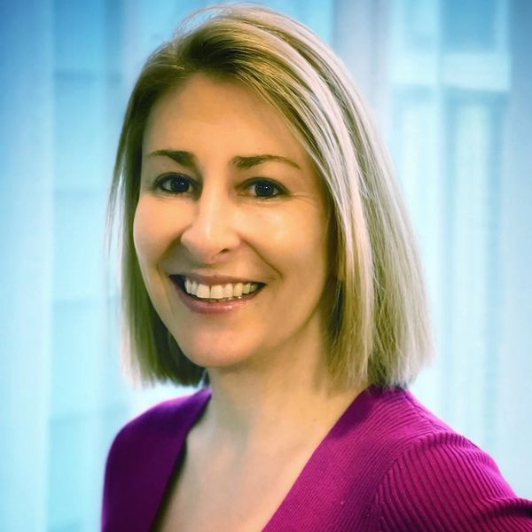 Therapist Mindy Navarro