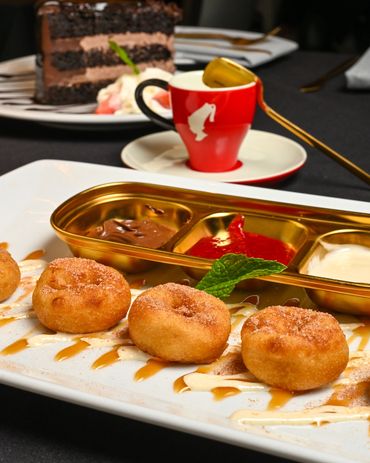 Mangia E Bevi zeppole Italian donuts and espresso dessert in Massapequa Park