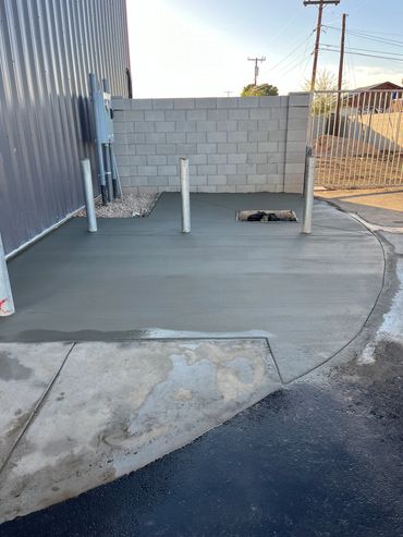 Concrete pads, foundations,  patio, garages driveways, sidewalks, footers, stem walls, monolithic