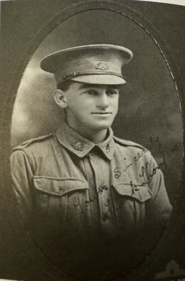 Frank Derwent Thompson Private, A Coy, 19th Battalion. Passed away (Pneumonia) 13th December 1918