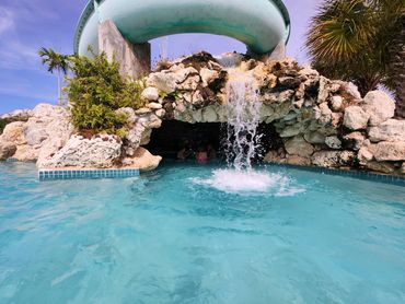 Tiano Beach Resort Pool & Waterslide