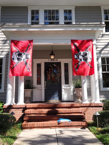 South Tampa home decorated for Gasparilla