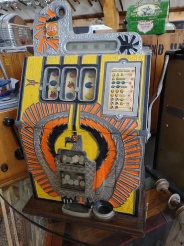 antique slot machine