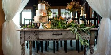 Rustic table Cake table 