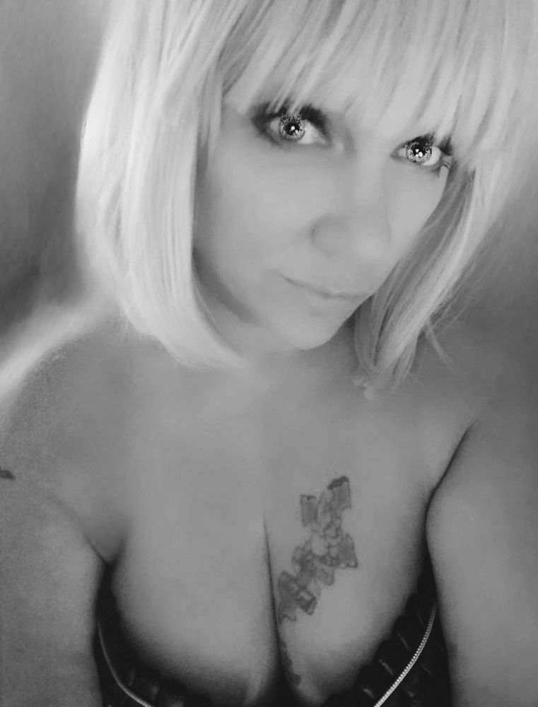 Columbus Ohio Dominatrix BDSM