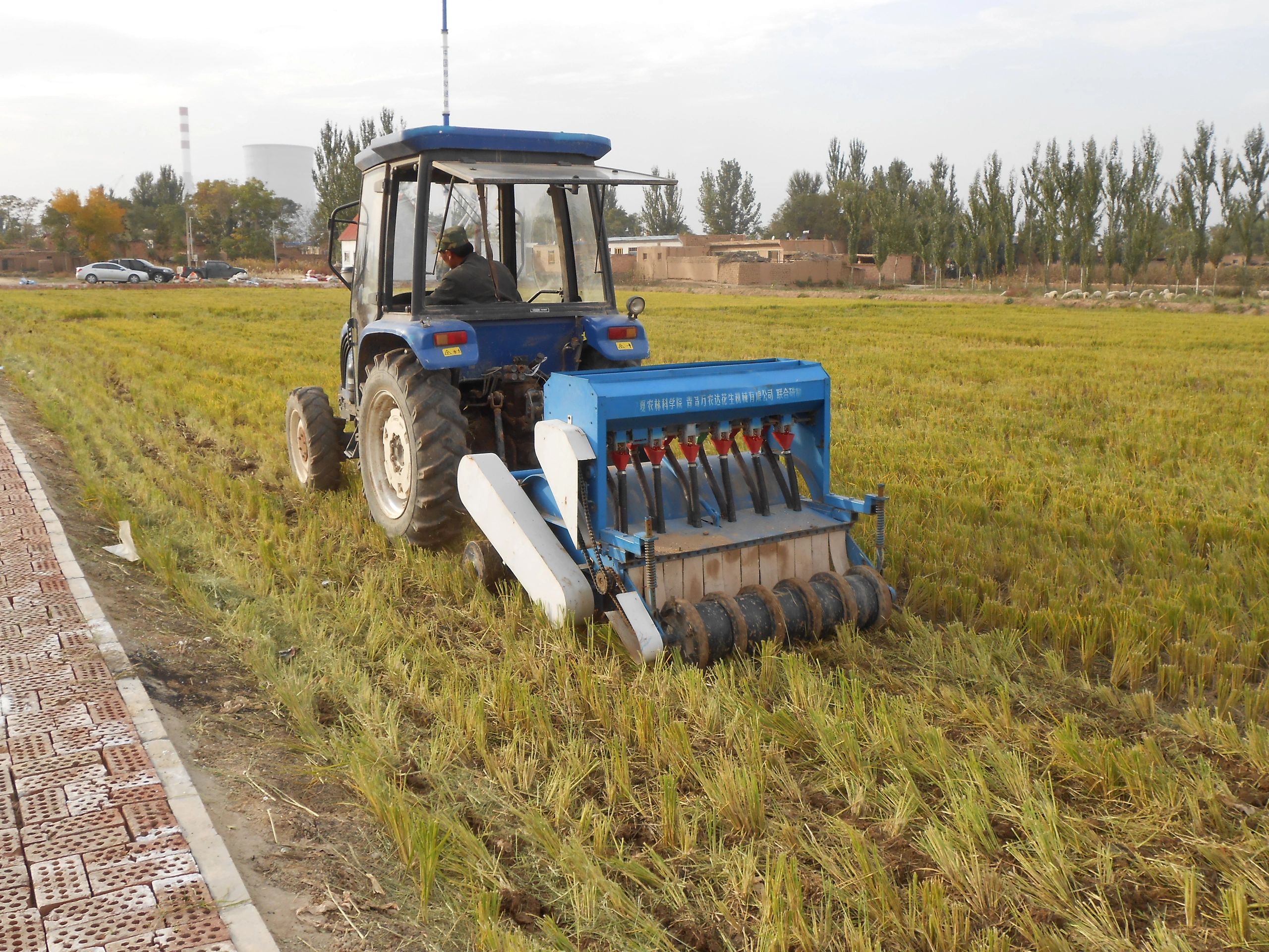 Happy seeder facilitates sustainable intensification by direct seeding wheat into rice residue.