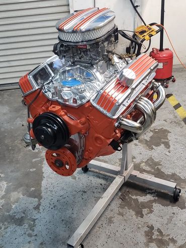 Chevrolet 327 motor build.