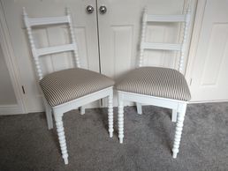 Changing room chairs