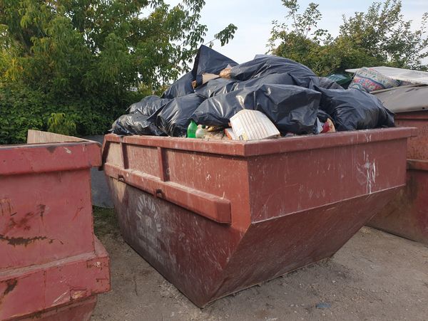 Megbízható konténer rendelés, sittszállítás Tárnokon és környékén gyors kiszállítással.