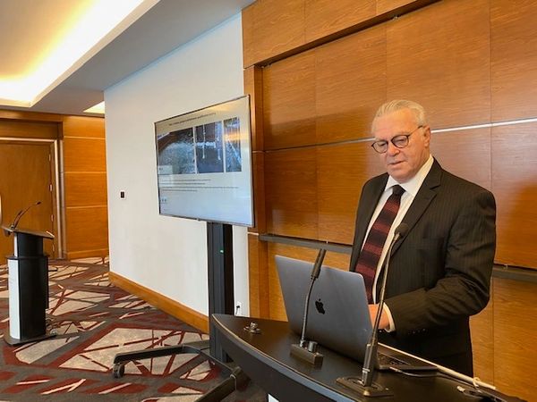 CEO Robert Parsons of Flood Defence Systems delivering a presentation about flood defense equipment