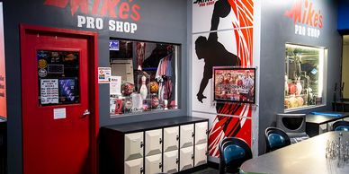 Front entrance of Mike's Pro Shop