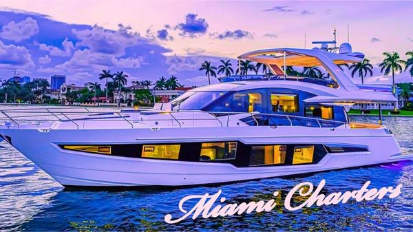 Yacht charter in Miami, Miami yacht charter, Miami boat party, buff butler Miami, bachelorette party