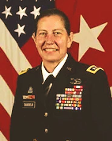 LTG Jody J. Daniels,
Chief of Army Reserve
CG, U.S. Army Reserve Cmd.