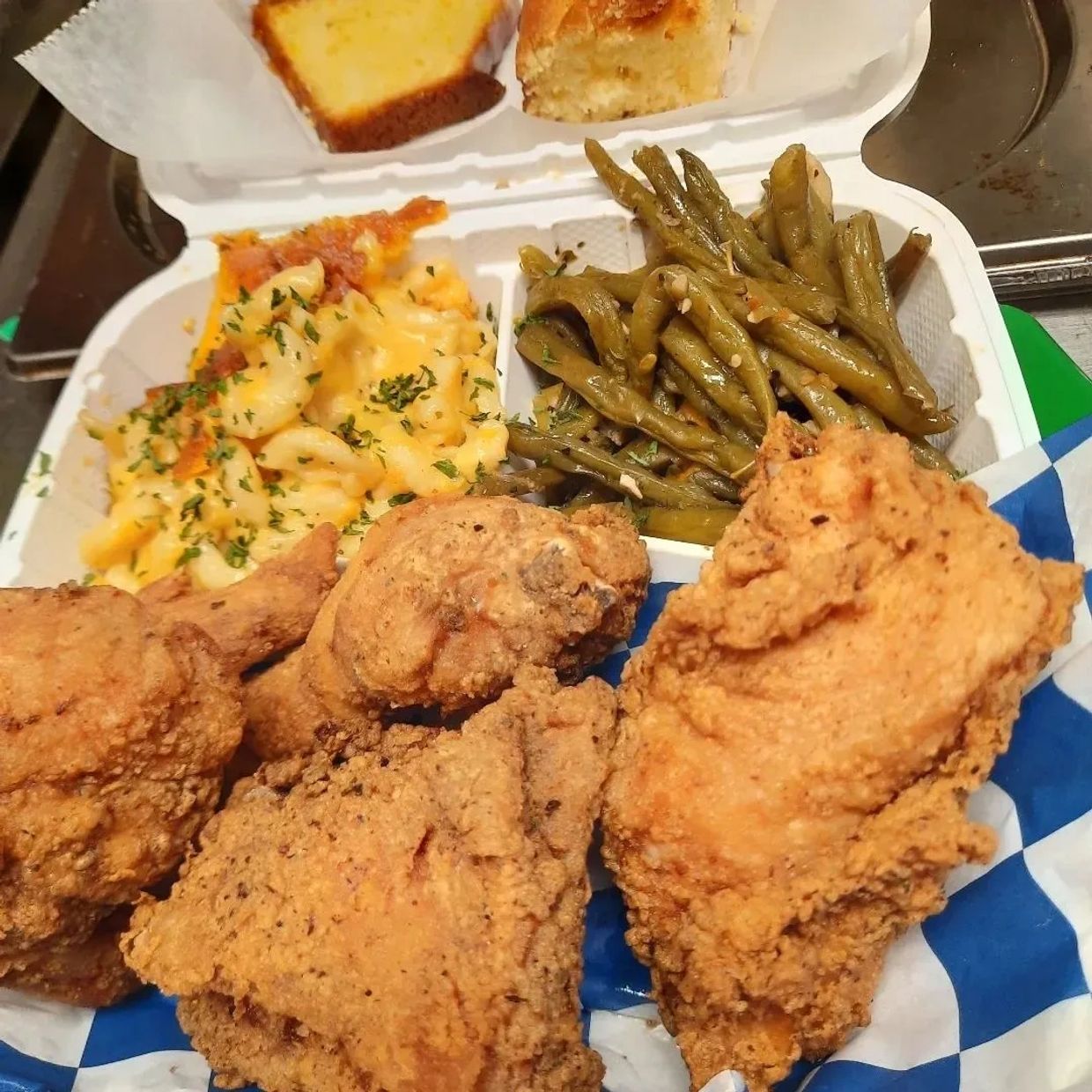 4pc Fried chicken with 2 sides