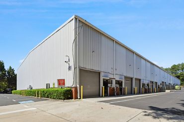Multi-tenant small bay industrial in Alpharetta, GA