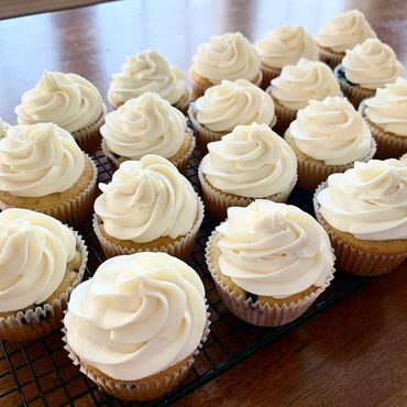 Blueberry cupcakes with vanilla frosting