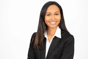 MEDICAL STUDENT HEADSHOT VSAS