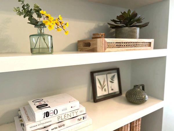 Shelf styling for London home staging project