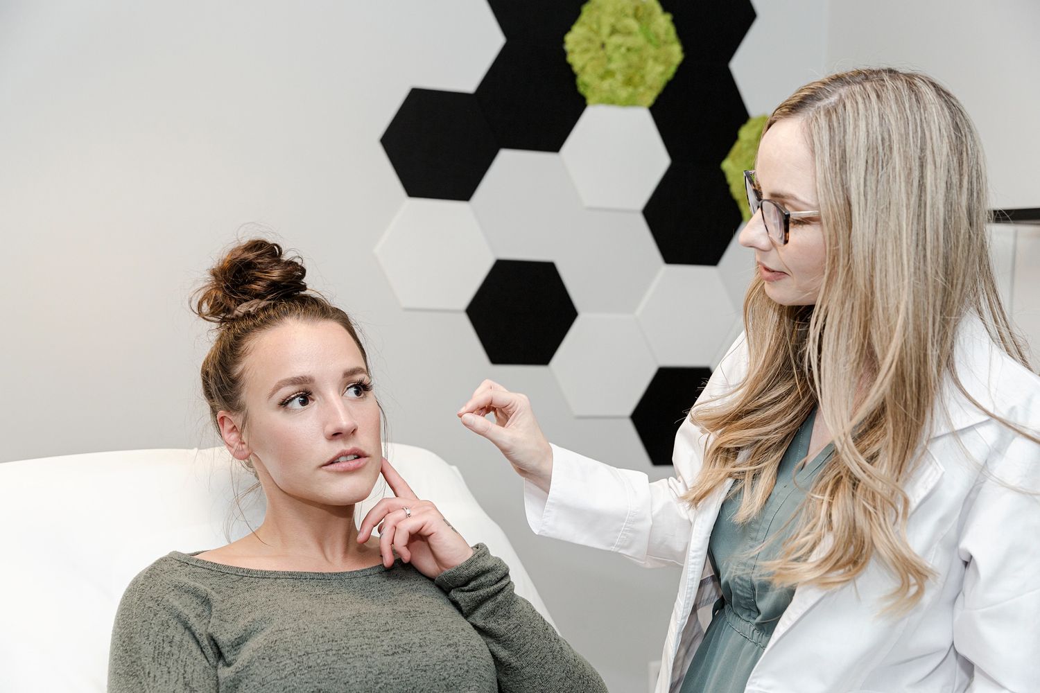 Nurse practitioner providing treatment at medical aesthetics clinic
