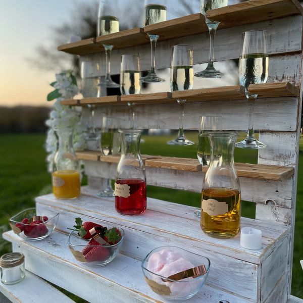 prosecco wall bristol - cardiff - somerset - bath - newport - swansea - yeovil
