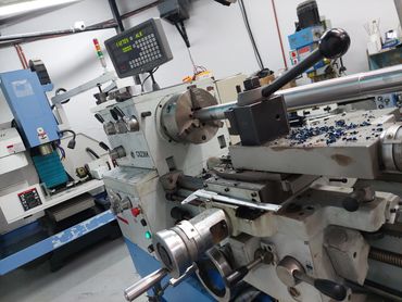 TORNO CON SISTEMA DRO