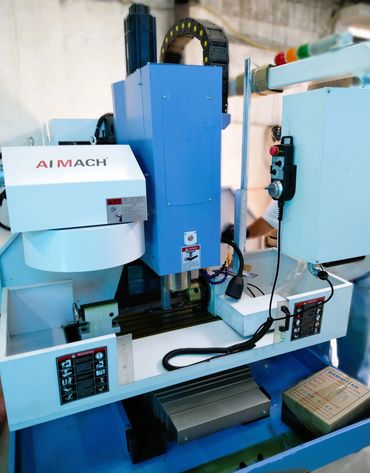 CENTRO DE MECANIZADO DE 4 EJES