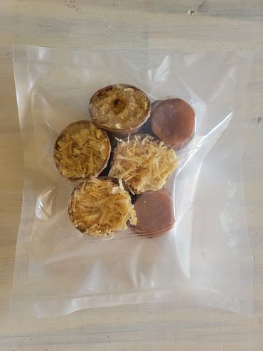 Six Firestarters vacuum-sealed together in clear plastic packaging.