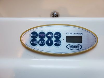 Jacuzzi Hot tub Controls
