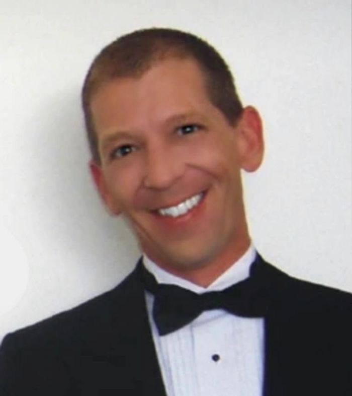 John Reynolds www.johnreynolds.com #johnreynoldsusa
copyright 2018
BlackbRiver Marketing & Publis