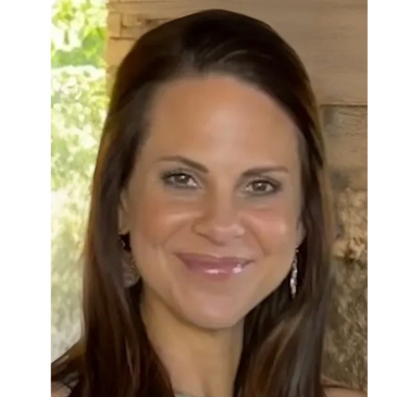 Kelly, intuitive psychic medium and empath offering heart-centered guidance and psychic insights.