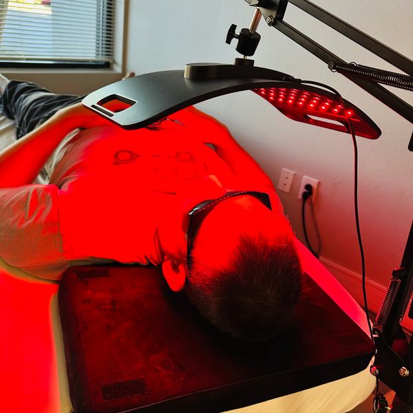 Patient received PBMT (Photobiomodulation) therapy to support pain relief and functional recovery.