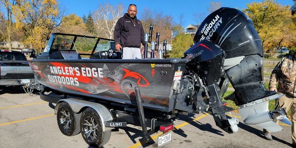 Book Your Niagara River Charter Captain