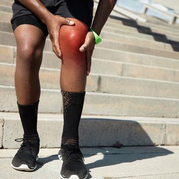 Knee pain in Queen Creek Arizona at Queen Creek Medical Center