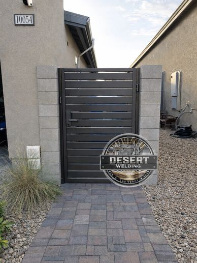 Modern horizontal gate