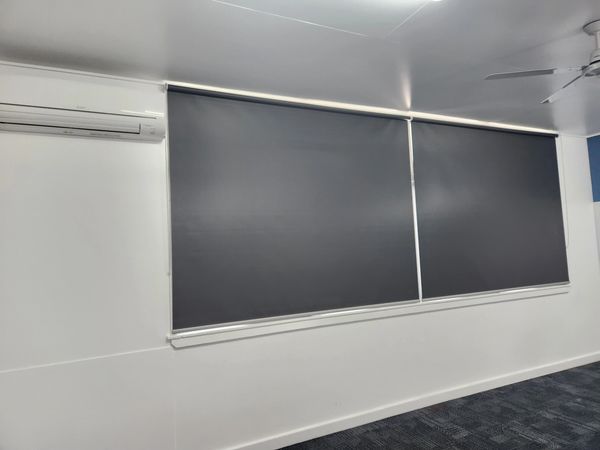coupled roller blinds