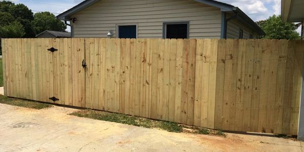 6 Foot Tall Stockade Privacy Fence With Single Walk Gate