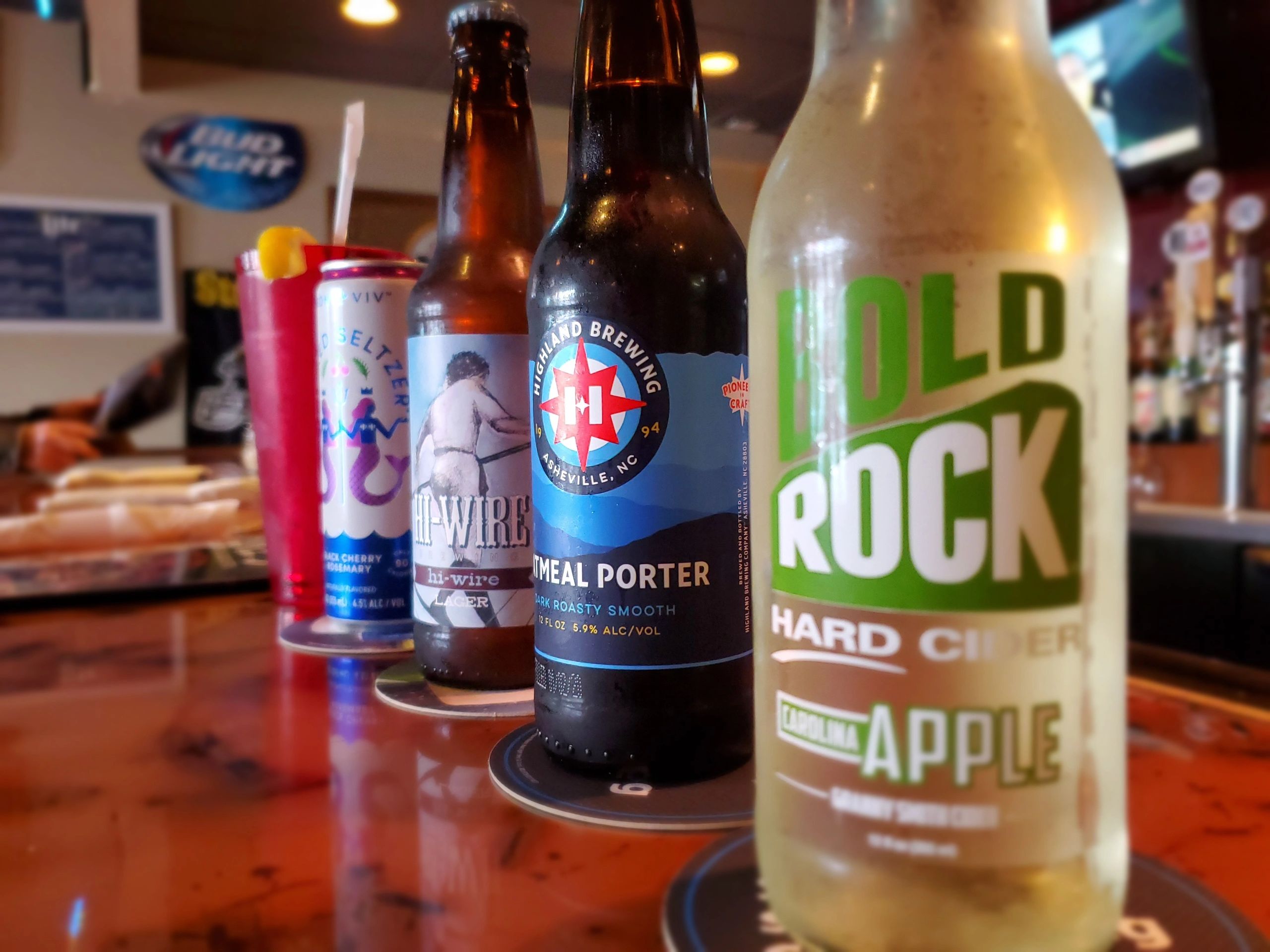 full bar with craft beer, hard cider and full ABC permits