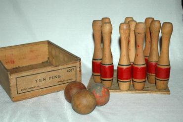 Milton Bradley Co. Ten Pins Wooden Miniature Bowling Game Complete in Box