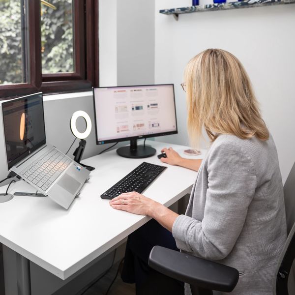 Laura Gooderson, founder of LG Insightful Brands, offering bespoke website design services for small