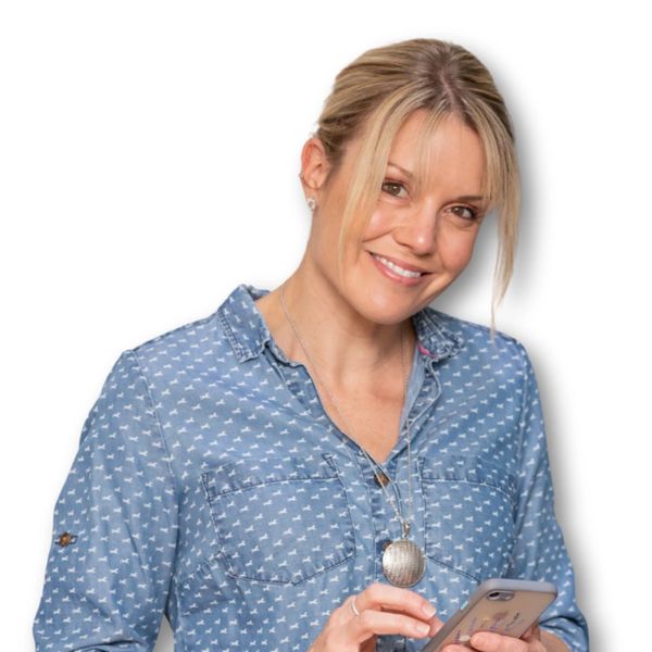 Laura Gooderson, small business marketing coach and brand designer at LG Insightful Brands